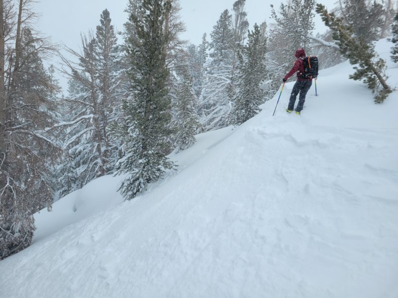 Wide triggered wind slab