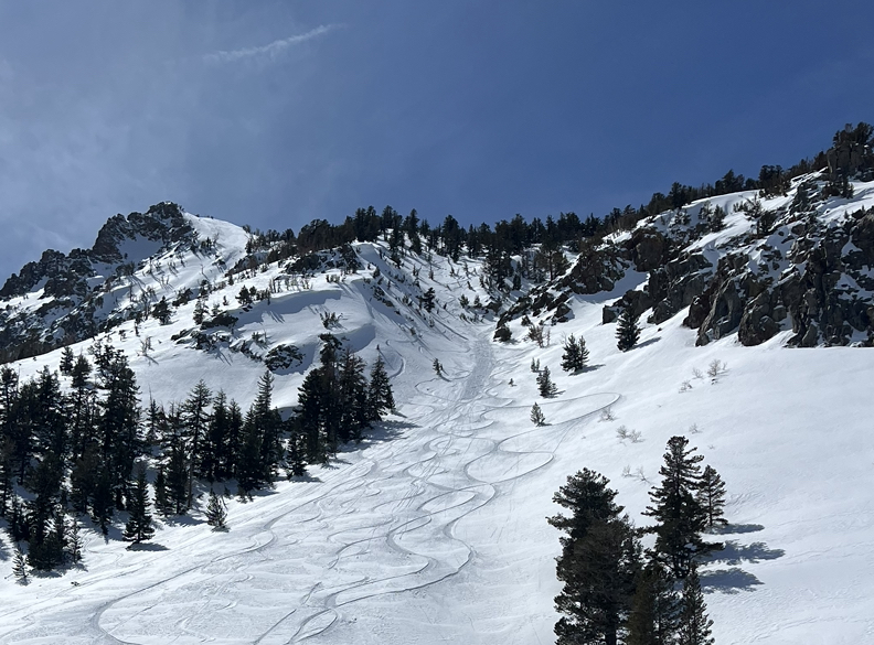 Drainage above Yost Lake following descent (wind slab debris can be seen)