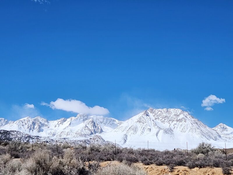 Snow banners across peaks with big fetches all day