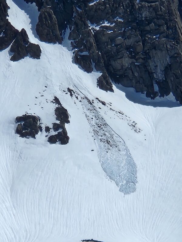 Most recent wet loose I saw in the Lakes Basin. S aspect above Barney Lakes