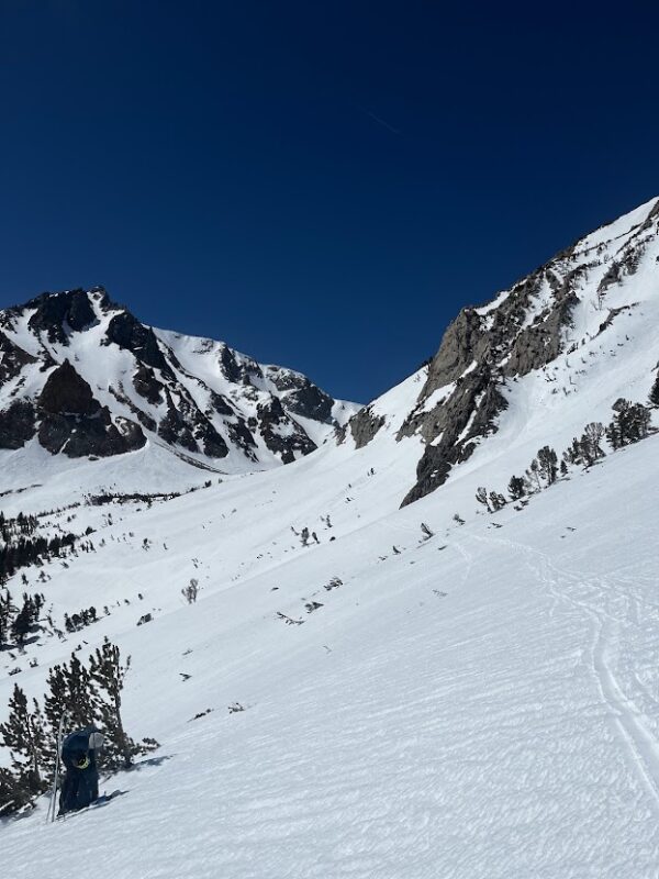 4/26/23 11:30 AM: SE slopes at 10,000' below the south end of the Dana Plateau. Supportable corn snow.